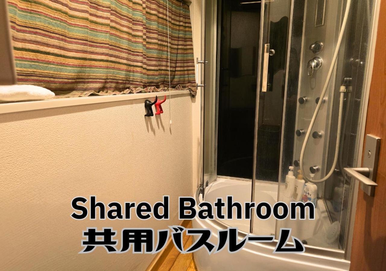 Santana Guest House Osaka Esterno foto